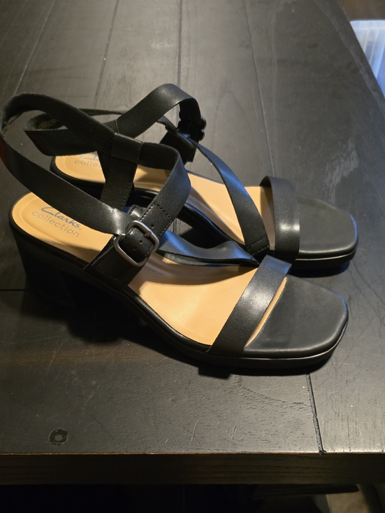 Clarks Shoes - NWOB Leather Strappy Block Heel Sandals Jaylan Sol